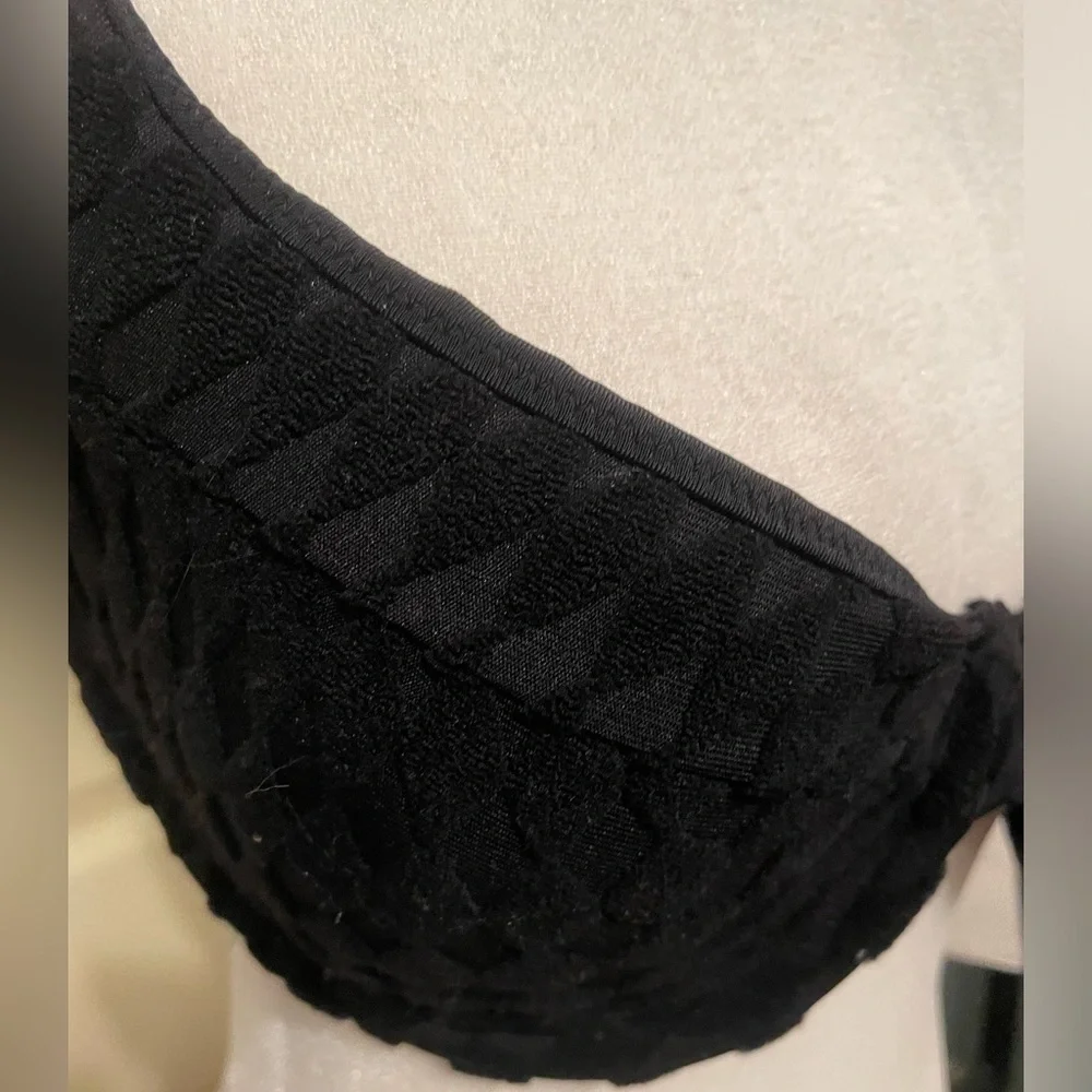New with tags Good American Black Jacquard Terry Bikini Top